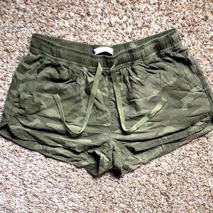 Medium Low Rise Camo Shorts (Worn)